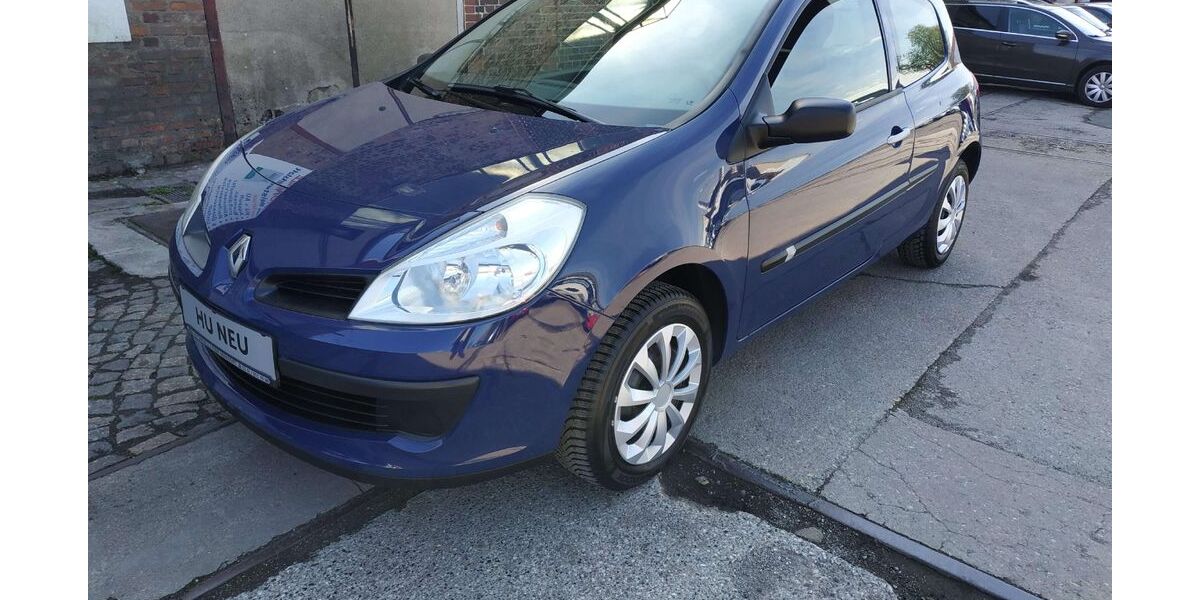 Renault Clio 84.342 km 2.990 &euro; Leipzig 04129