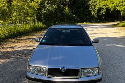 Skoda Octavia 239.000 km 2.000 &euro; Neu-Ulm 89233