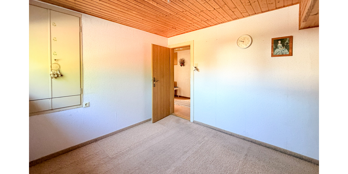 Ihr privates Refugium – Einfamilienhaus mit Poolhaus, Wintergarten und viel Platz! *Provisionsfrei - Einfamilienhaus Gera Lusan | Angebot:27212518