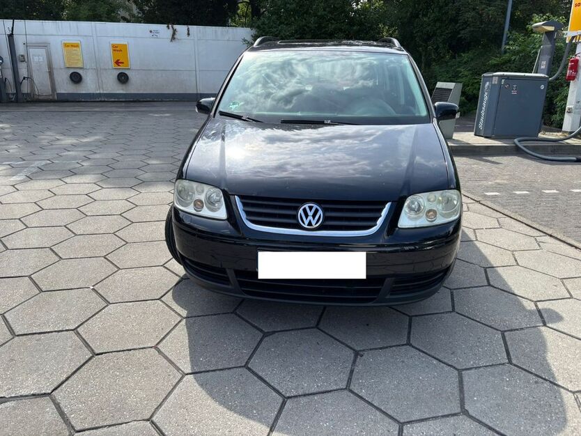 VW Touran 183.539 km 2.500 € Wiesbaden 65183