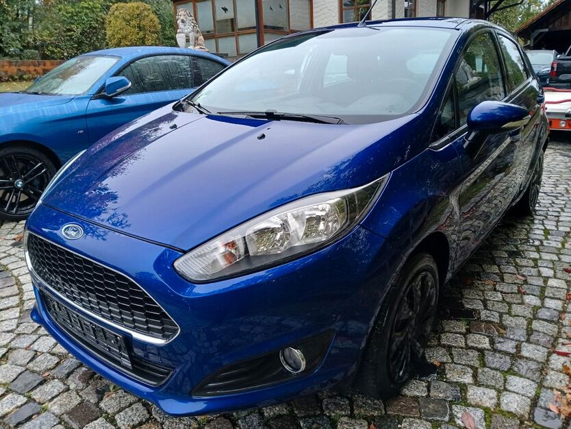 Ford Fiesta 120.000 km 5.999 € Regensburg-Bernhardswald 93170