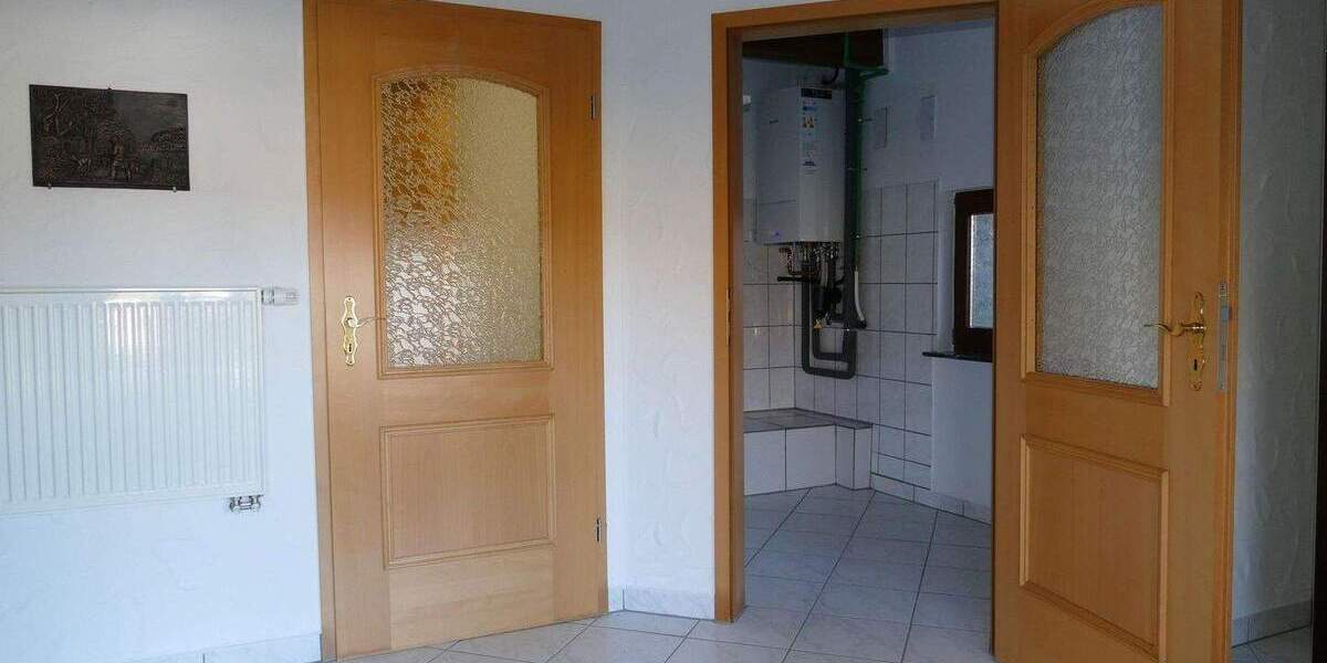 Mehrfamilienhaus, Wohnhaus Jünkerath - 5 Zimmer, 139 m&sup2;, 219.000&euro; | Angebot:25732255