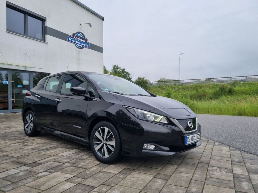 Nissan Leaf 43.627 km 13.800 € Schierling 84069