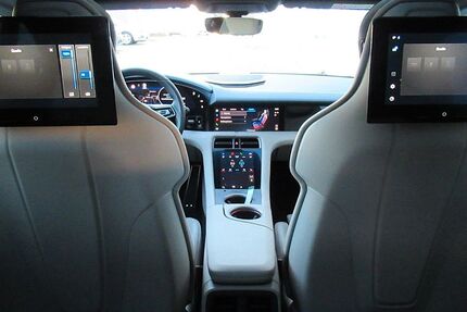 Porsche Taycan 5.000 km 89.950 &euro; Gauting bei Starnberg 82131