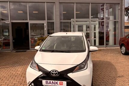 Toyota Aygo (X) 47.000 km 8.400 € Frankenberg/Eder 35066