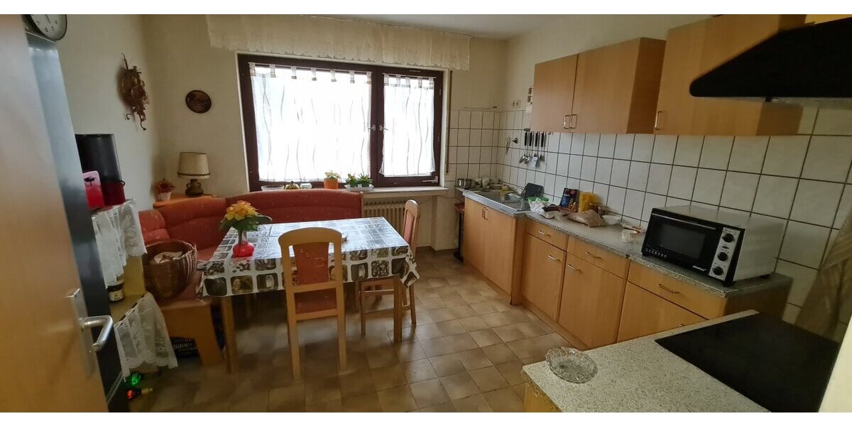 Korbach-OT, 1-3 Fam.Hs. - Mehrfamilienhaus, Wohnhaus Korbach Rhena | Angebot:12427231