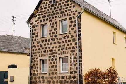 Haus Ochtendung - 2 Zimmer, 85 m&sup2;, 198.000&euro; | Angebot:25970400