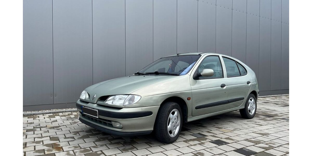 Renault Megane 102.000 km 1.999 &euro; Sipplingen 78354