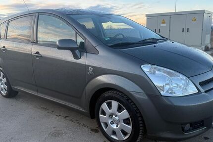 Toyota Corolla Verso 233.000 km 2.400 &euro; Weißenhorn 89264