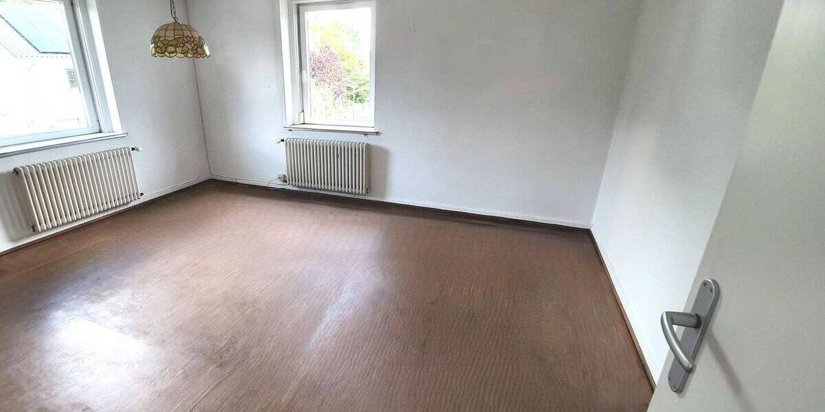 Einfamilienhaus Achern Großweier - 7 Zimmer, 165 m&sup2;, 350.000&euro; | Angebot:25703677