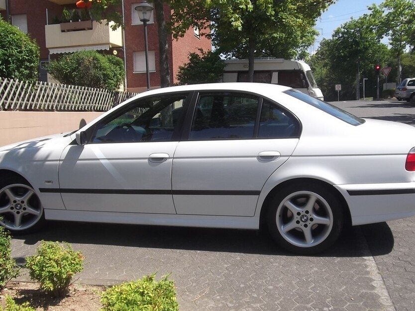 BMW 520 i 166.000 km 6.400 € Troisdorf 53840