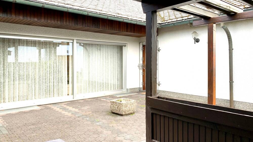 Einfamilienhaus Wenden / Hillmicke Hillmicke - 6 Zimmer, 240 m&sup2;, 450.000&euro; | Angebot:26377324