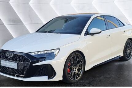 Audi RS3 2.450 km 75.980 &euro; Lübben 15907