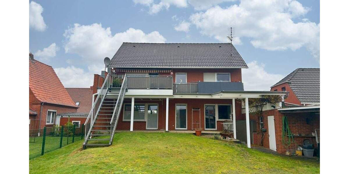 Gepflegtes Zweifamilienhaus mit vermieteter Einheit in Nordhorn 8 zimmer