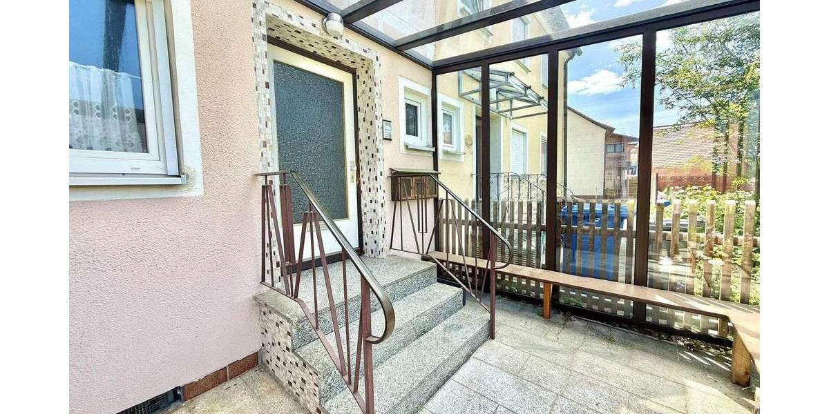 Doppelhaushälfte Altenstadt - 9 Zimmer, 214 m&sup2;, 275.000&euro; | Angebot:25247554