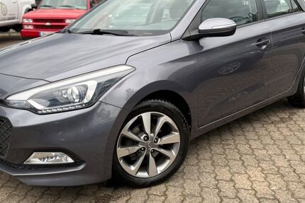 Hyundai i20 74.223 km 6.999 &euro; Hanau 63452