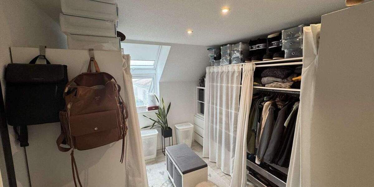 Importiert aus Monday Herr Gerwin 5 zimmer