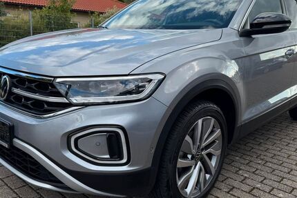 VW T-Roc 17.850 km 28.200 € Kirchhain 35274