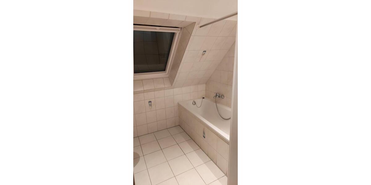 Dachgeschoßwohnung Wanna - 2.5 Zimmer, 65 m&sup2;, 700&euro; | Angebot:24950784