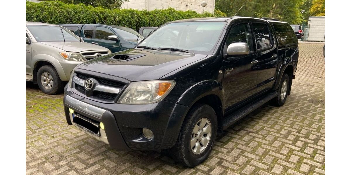 Toyota Hilux 166.000 km 12.200 € Hamburg 20535