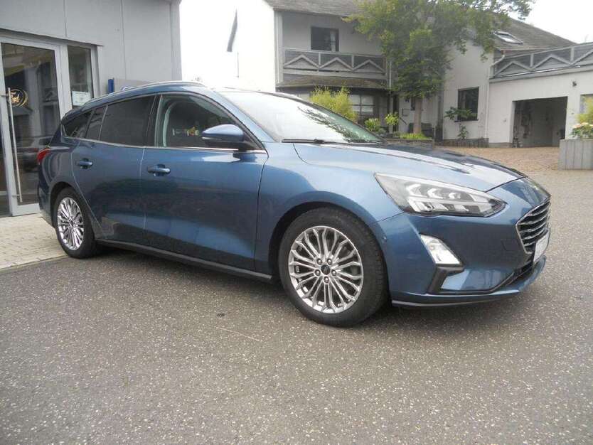 Ford Focus 53.888 km 17.990 € Simmern 55469