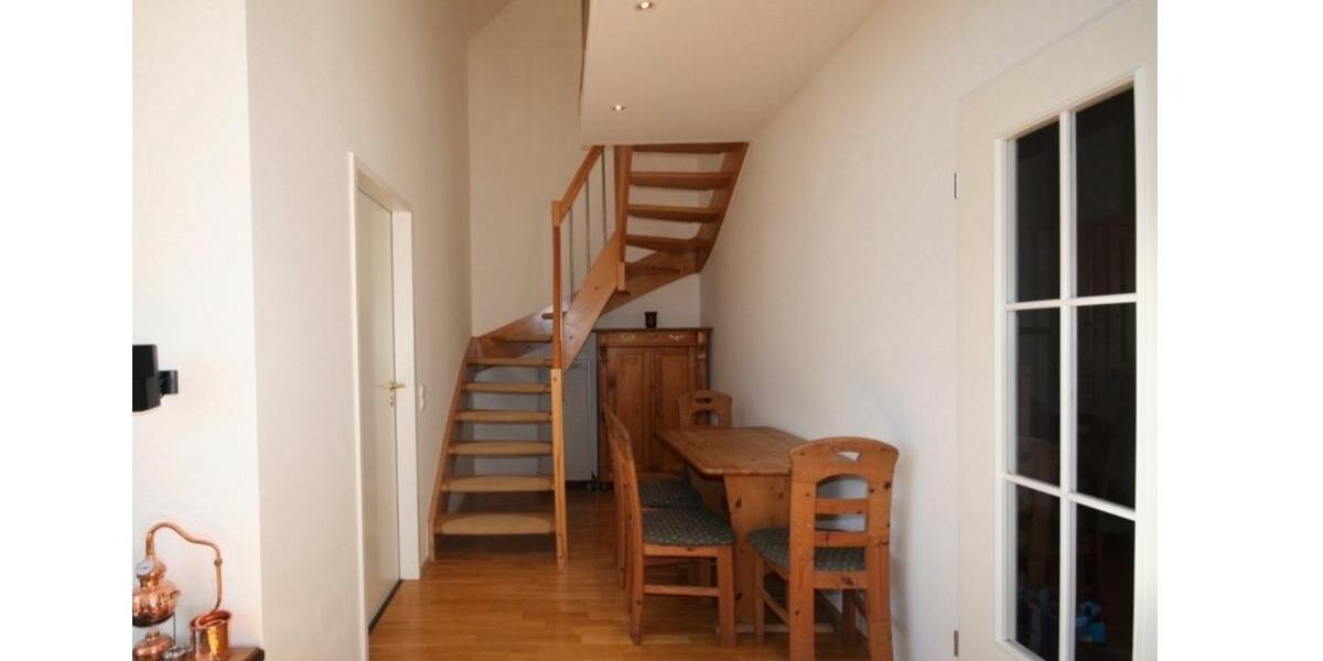Dachgeschoßwohnung Weilheim in Oberbayern - 4 Zimmer, 94 m&sup2;, 1.550&euro; | Angebot:25393386