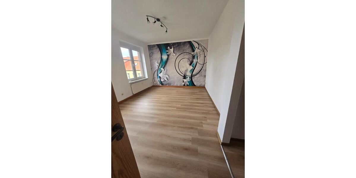Etagenwohnung Waltershausen - 3 Zimmer, 56 m&sup2;, 391&euro; | Angebot:25783759