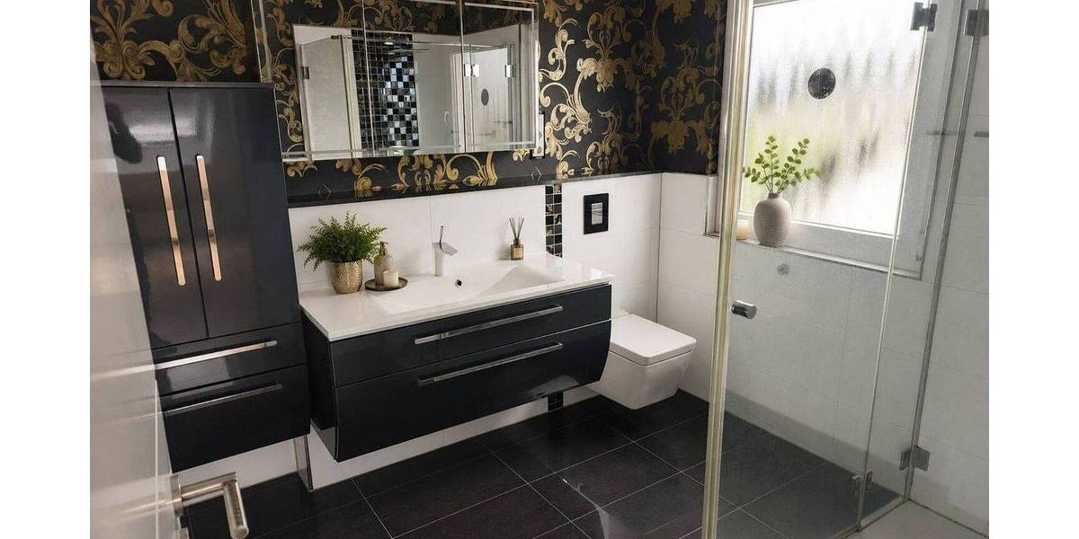 Reihenendhaus Wermelskirchen - 6 Zimmer, 155 m&sup2;, 2.490&euro; | Angebot:26885025