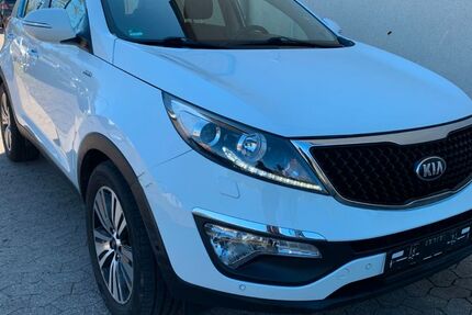 Kia Sportage 128.000 km 8.899 &euro; Völklingen 66333