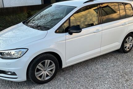 VW Touran 172.104 km 14.500 &euro; Großeisenbach 85777
