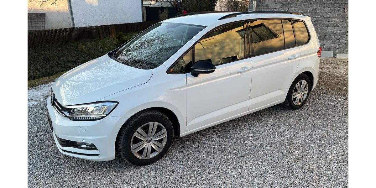 VW Touran 172.104 km 14.500 &euro; Großeisenbach 85777