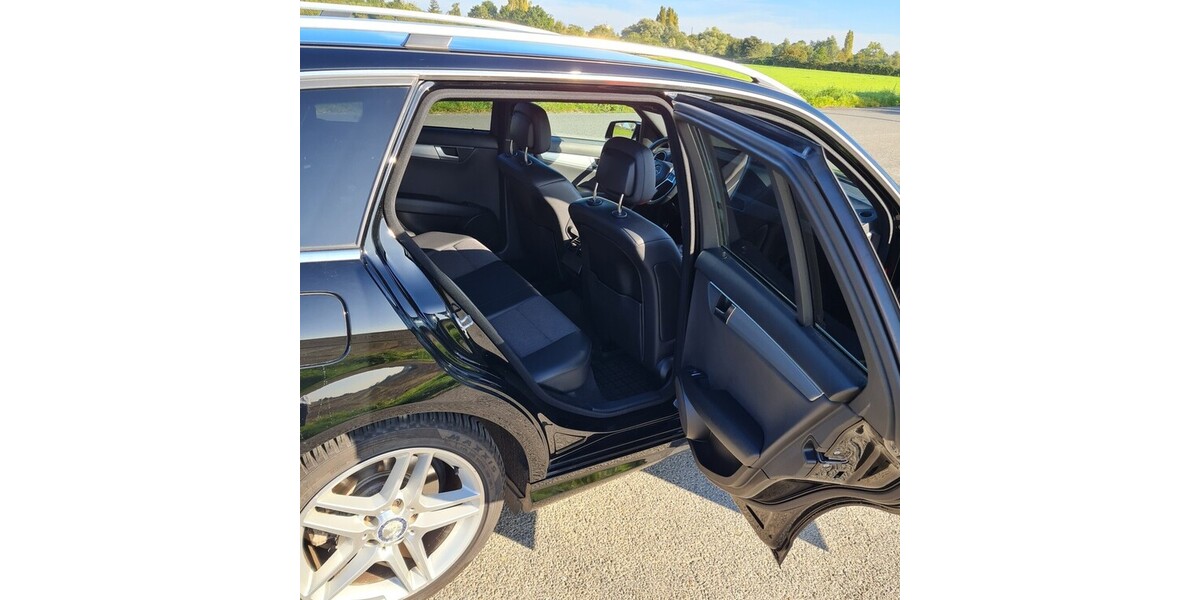 Mercedes-Benz C 200 232.000 km 13.500 &euro; Krefeld 47798