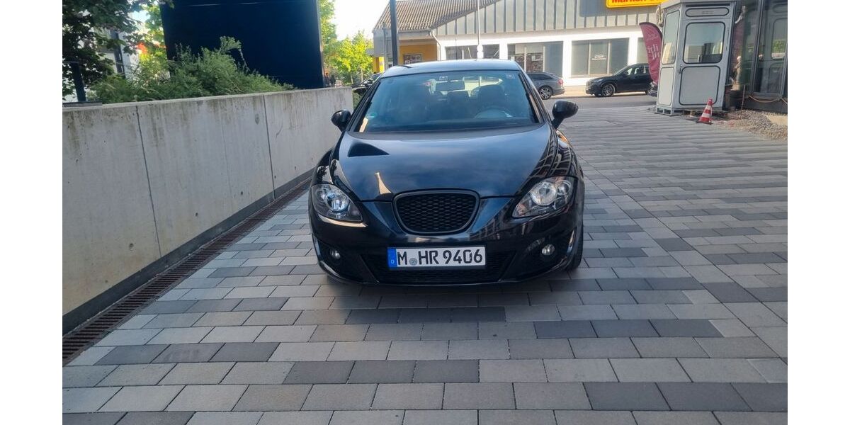 Seat Leon 327.000 km 2.300 &euro; Mûnchen 81379