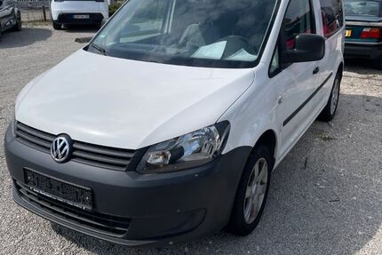 VW Caddy 91.833 km 7.490 &euro; Erlangen 91056