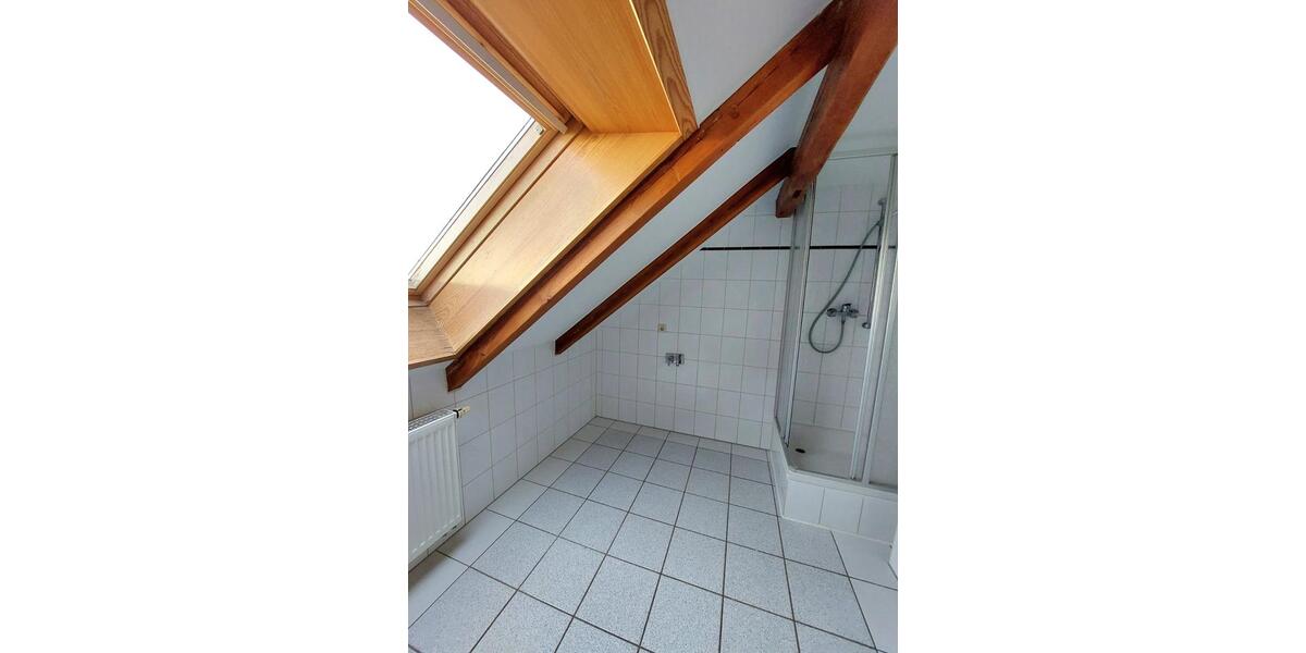 Dachgeschoßwohnung Großröhrsdorf - 3 Zimmer, 66 m&sup2;, 509&euro; | Angebot:25352422