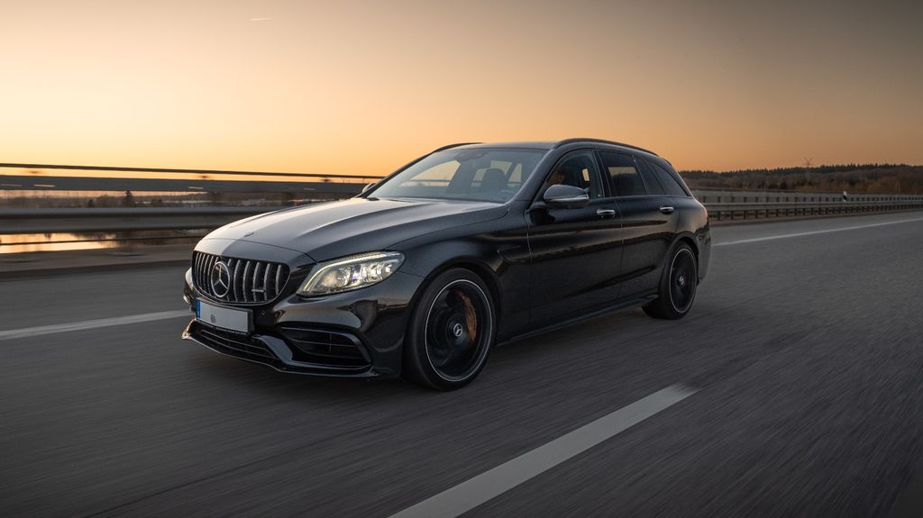 Mercedes-Benz C 63 AMG 66.500 km 59.990 &euro; Sparrieshoop 25365