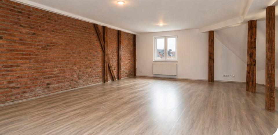 Dachgeschoßwohnung Schrobenhausen - 2 Zimmer, 96 m&sup2;, 960&euro; | Angebot:26255320