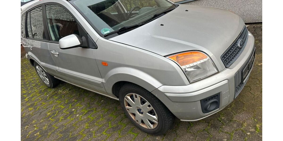 Ford Fusion 220.000 km 1.300 &euro; Hanau 63452