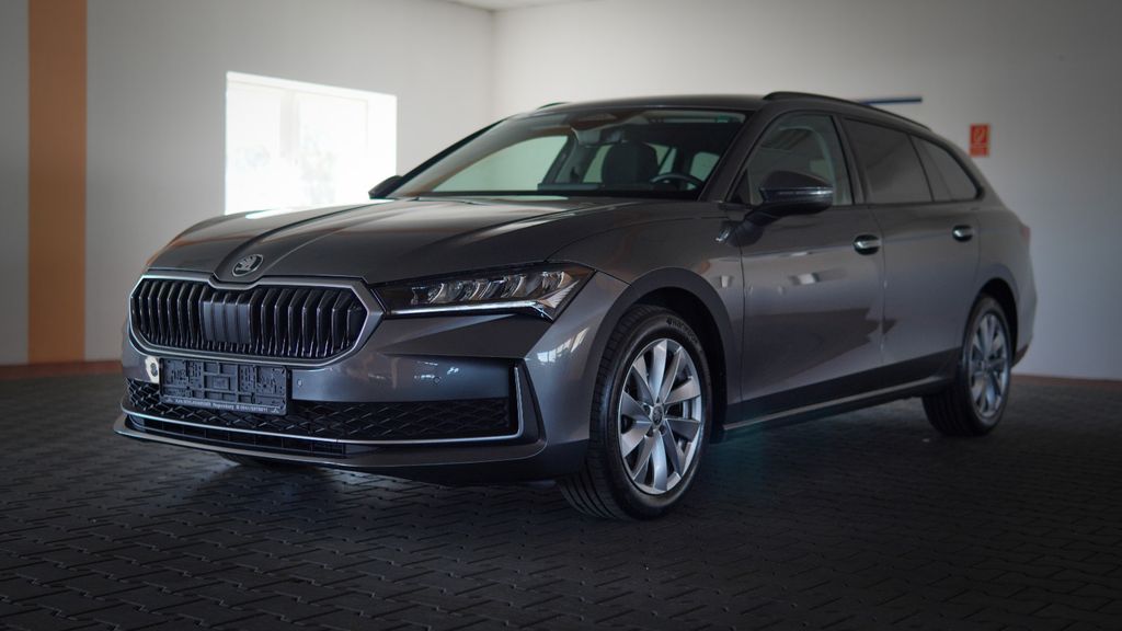 Skoda Superb 15.500 km 31.889 &euro; Regensburg 93057