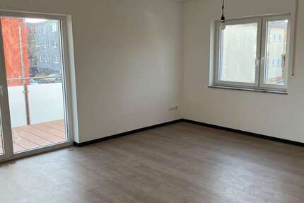 Wohnung Weiden - 3 Zimmer, 98 m&sup2;, 905&euro; | Angebot:26394935