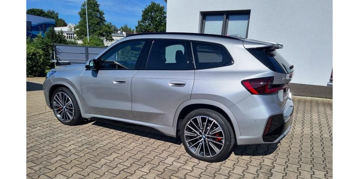 BMW X1 7.600 km 48.900 &euro; Treuen 08233