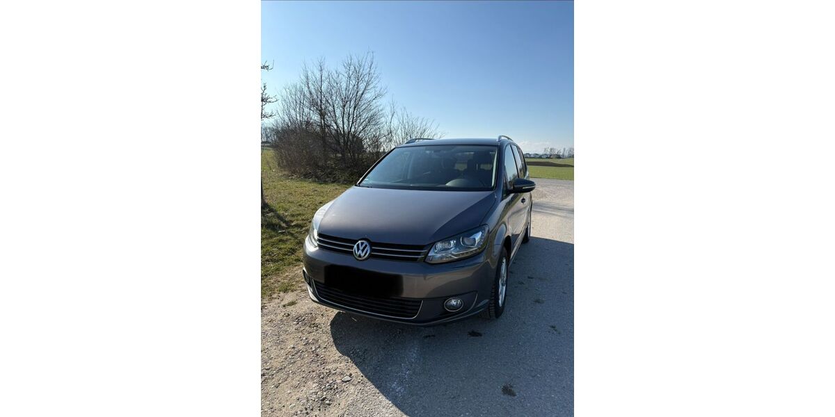 VW Touran 147.576 km 6.900 &euro; Pähl 82396