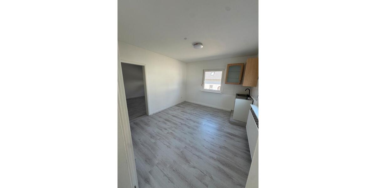 Etagenwohnung Möckmühl - 2 Zimmer, 4 m&sup2;, 750&euro; | Angebot:26305371