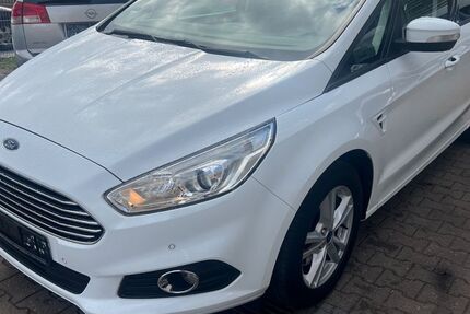 Ford S-Max 129.000 km 11.990 &euro; Berlin 13581