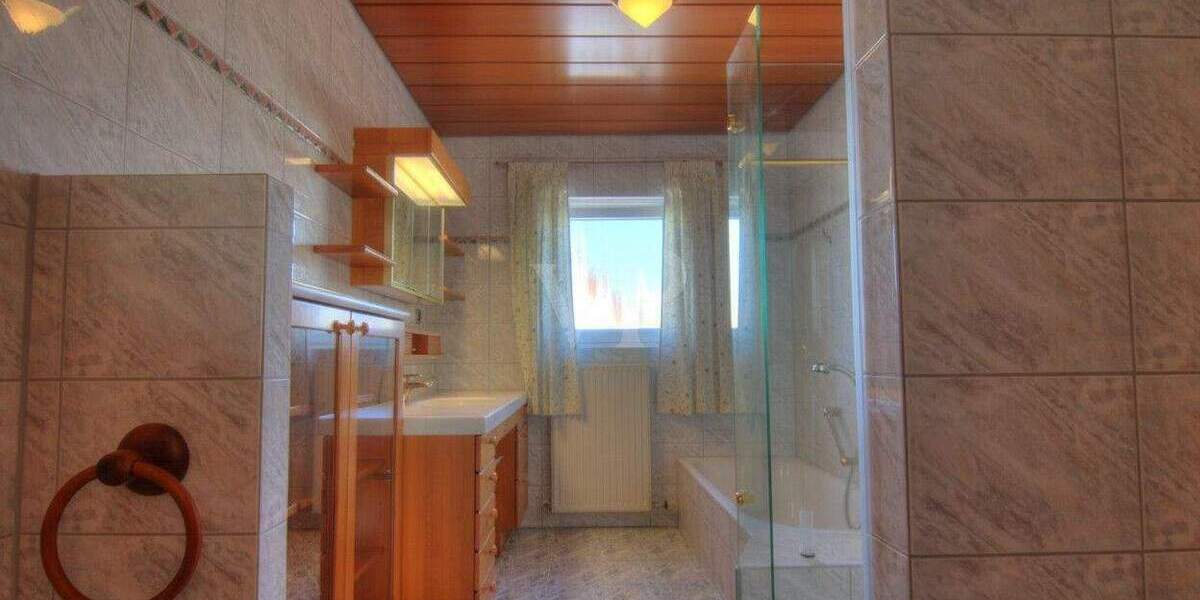 Etagenwohnung Heilbronn / Kirchhausen Kirchhausen - 4 Zimmer, 112 m&sup2;, 1.290&euro; | Angebot:25815503