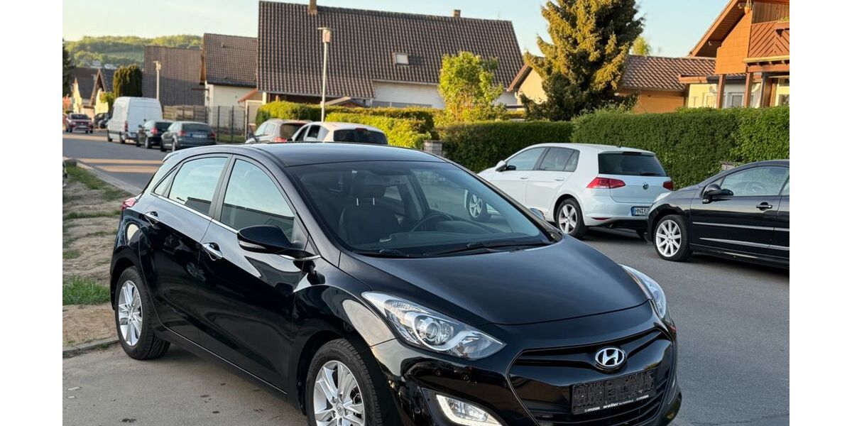 Hyundai i30 140.000 km 6.299 &euro; Gundelsheim 74831