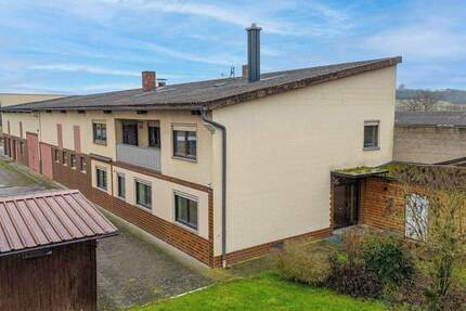 Haus Schwebenried Schwebenried - 8 Zimmer, 209 m&sup2;, 285.000&euro; | Angebot:25997007