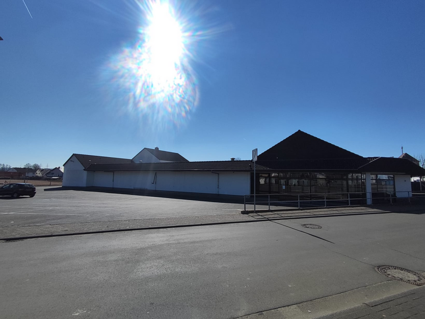 Einzelhandel in Kirchhain 879.000 € 1154 m²