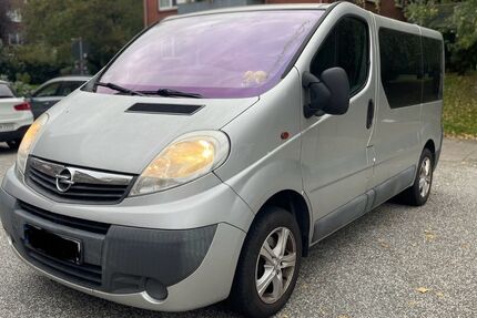 Opel Vivaro 168.996 km 8.490 € Hamburg 22111