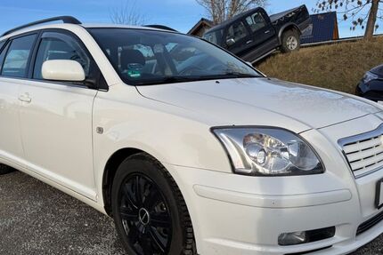 Toyota Avensis 145.000 km 6.450 &euro; Weimar 99423